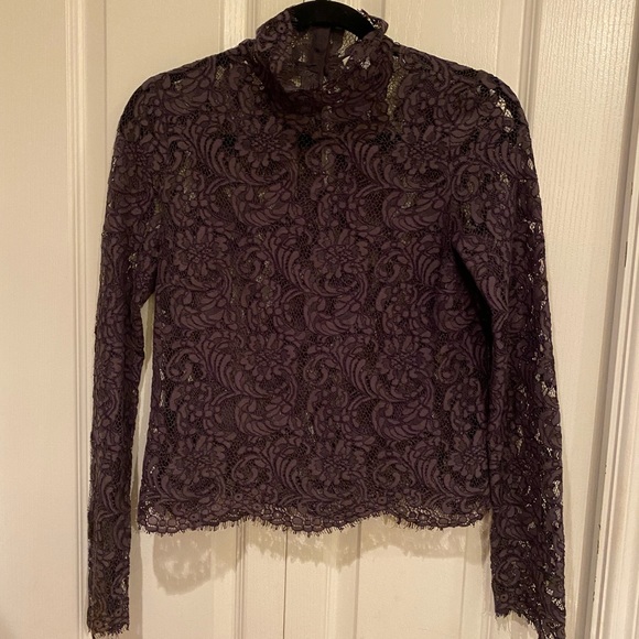 Wilfred Tops - EUC Wilfred lace top